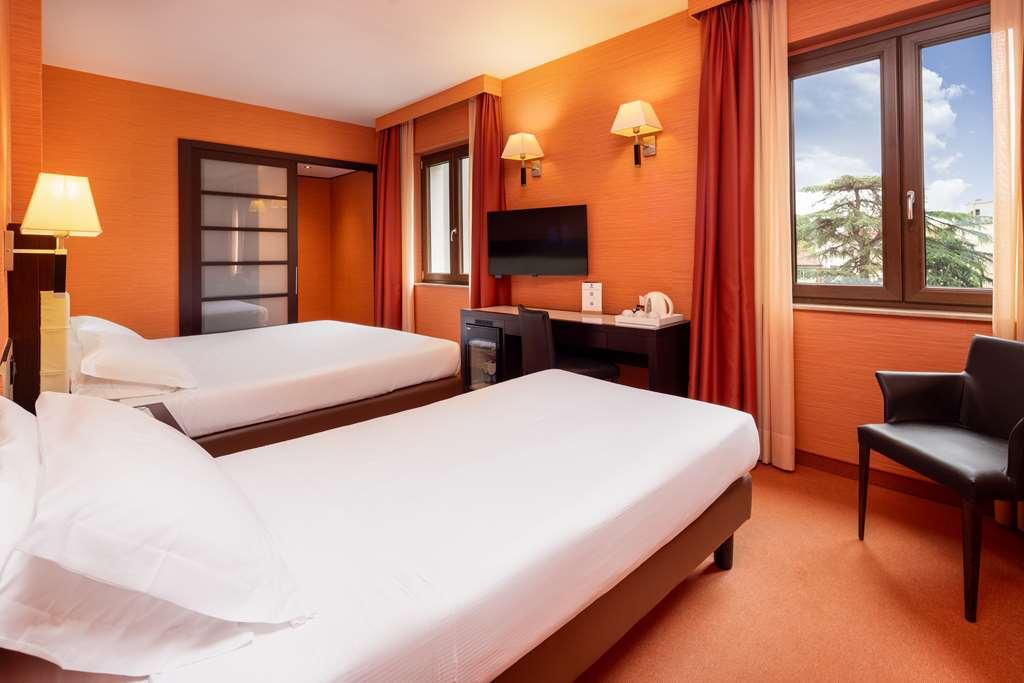 Best Western Gorizia Palace Oda fotoğraf